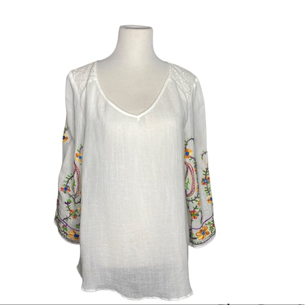 Fig and Flower White Peasant Blouse Embroidered Bell Sleeves Size XL Boho Vibes